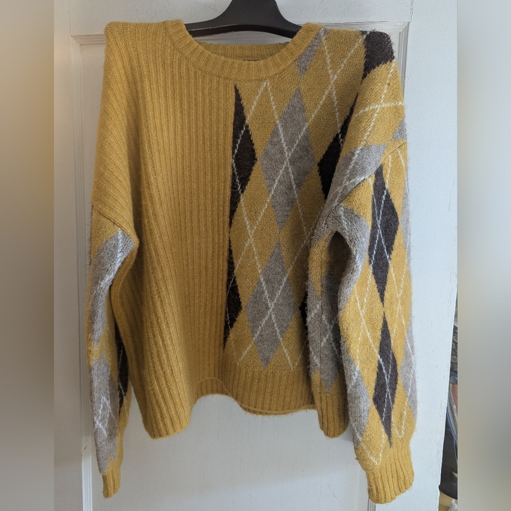 Moda Ana Argyle Pattern Mustard Sweater - image 1